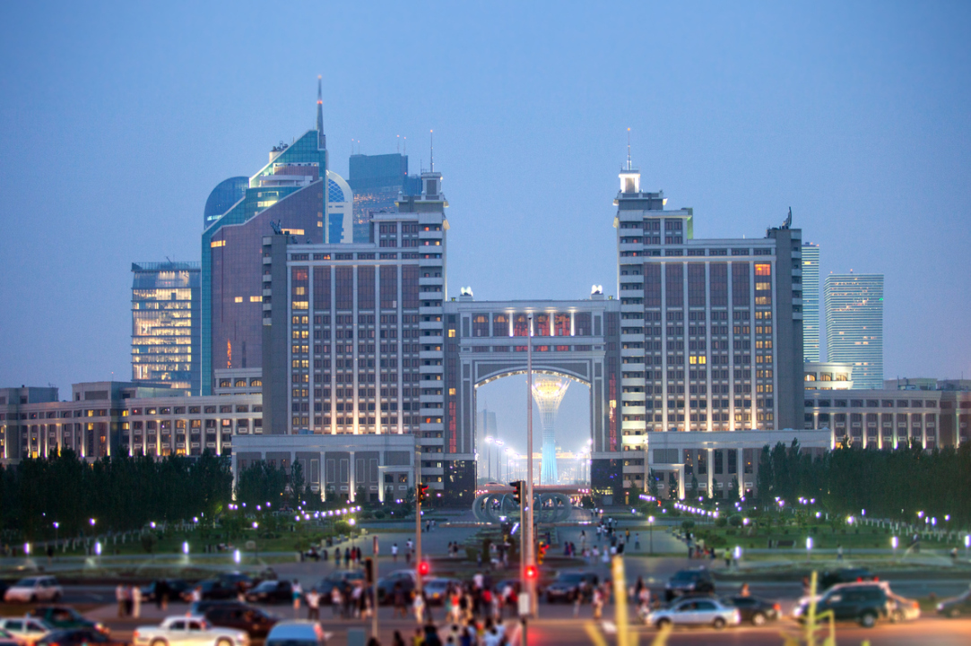 Иллюстрация к новости: Казахстан сегодня: как соцполитика, миграция и урбанизация влияют на демографию